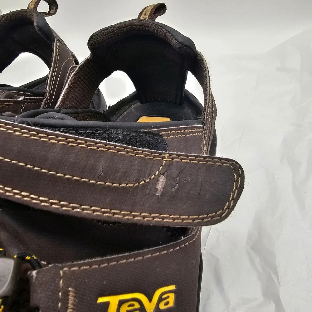 Teva Omnium Fisherman Sandals 13 Brown ShocPad Gorpcore Hiking Outdoor Water